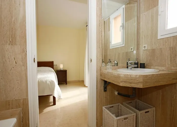 Daire Ref 1 Spacious Sea View Marbella